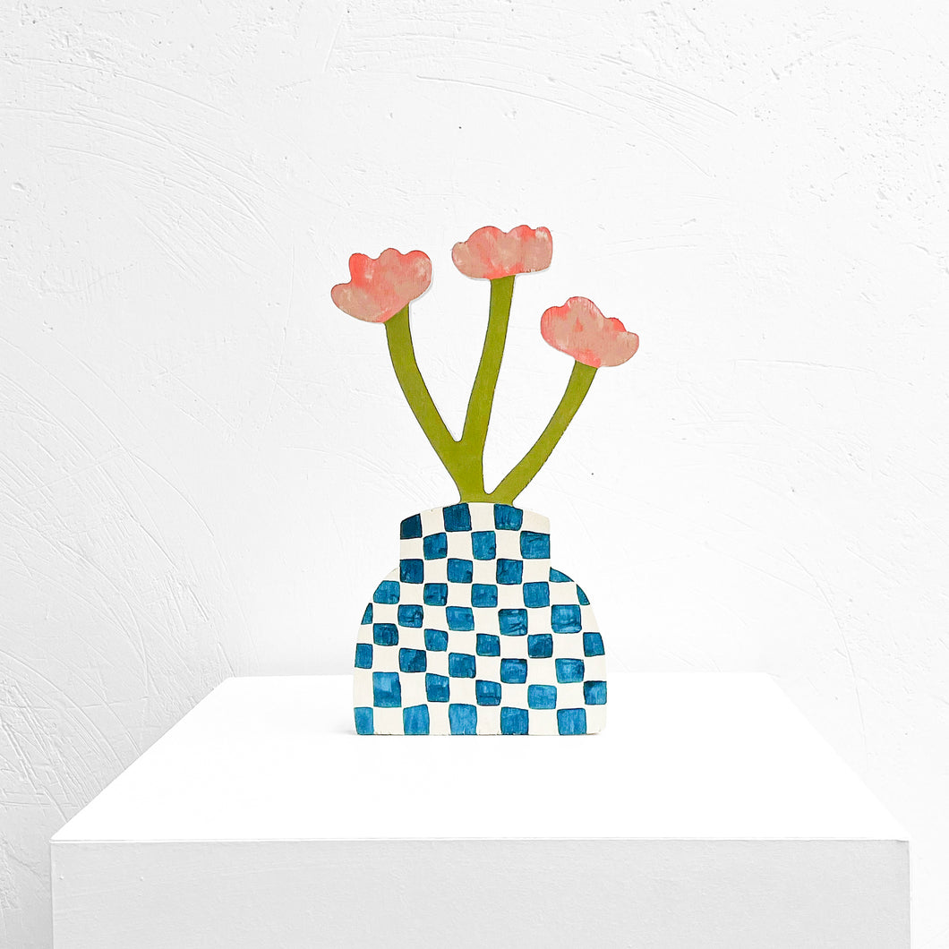 VASE checkered blue